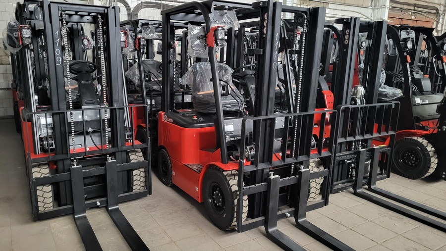 Тест-драйв складской техники на нашем складе в Новочебоксарске